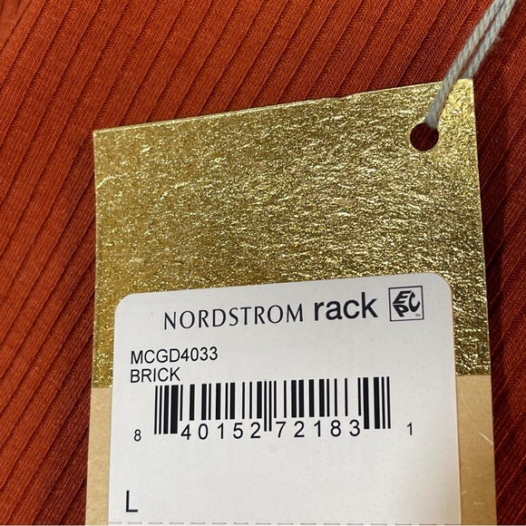 Dual Nature Ribbed Cold Shoulder Halter Bodycon Dress Brick XS - Picture 4 of 6